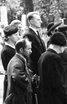 Stanislav Kulovaný uprostřed.jpg